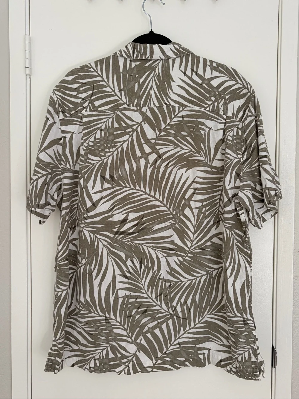 Weatherproof Vintage Linen Leaf Button-Down Shirt